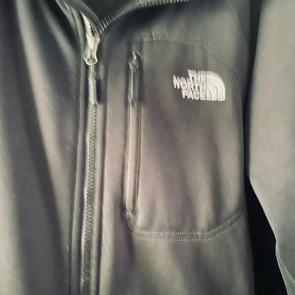 The North Face Black Lightweight Fleece-Lined Zip Jacket